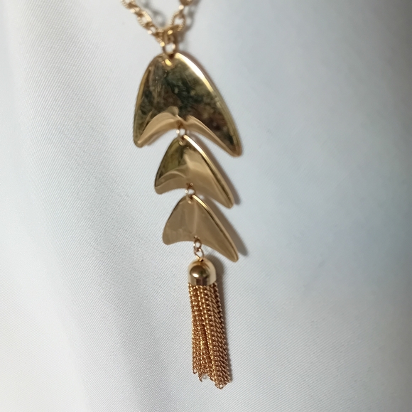 Vintage Emmons Articulated Gold Tone Tassle Pendant Necklace On 19.5" Chain - Picture 1 of 5